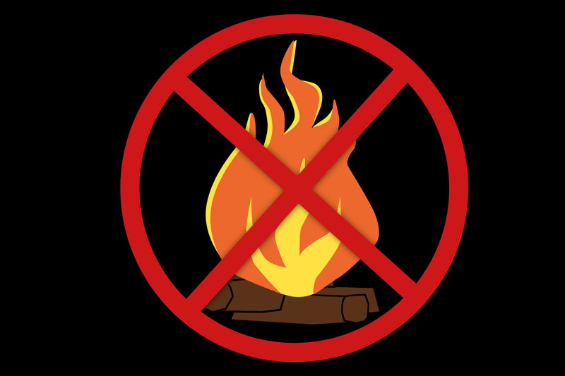 Eld med kryss över, symboliserar förbud att elda